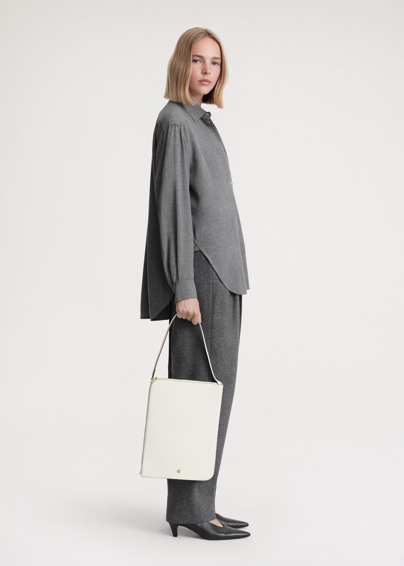 Totême Slim tote milk outlook
