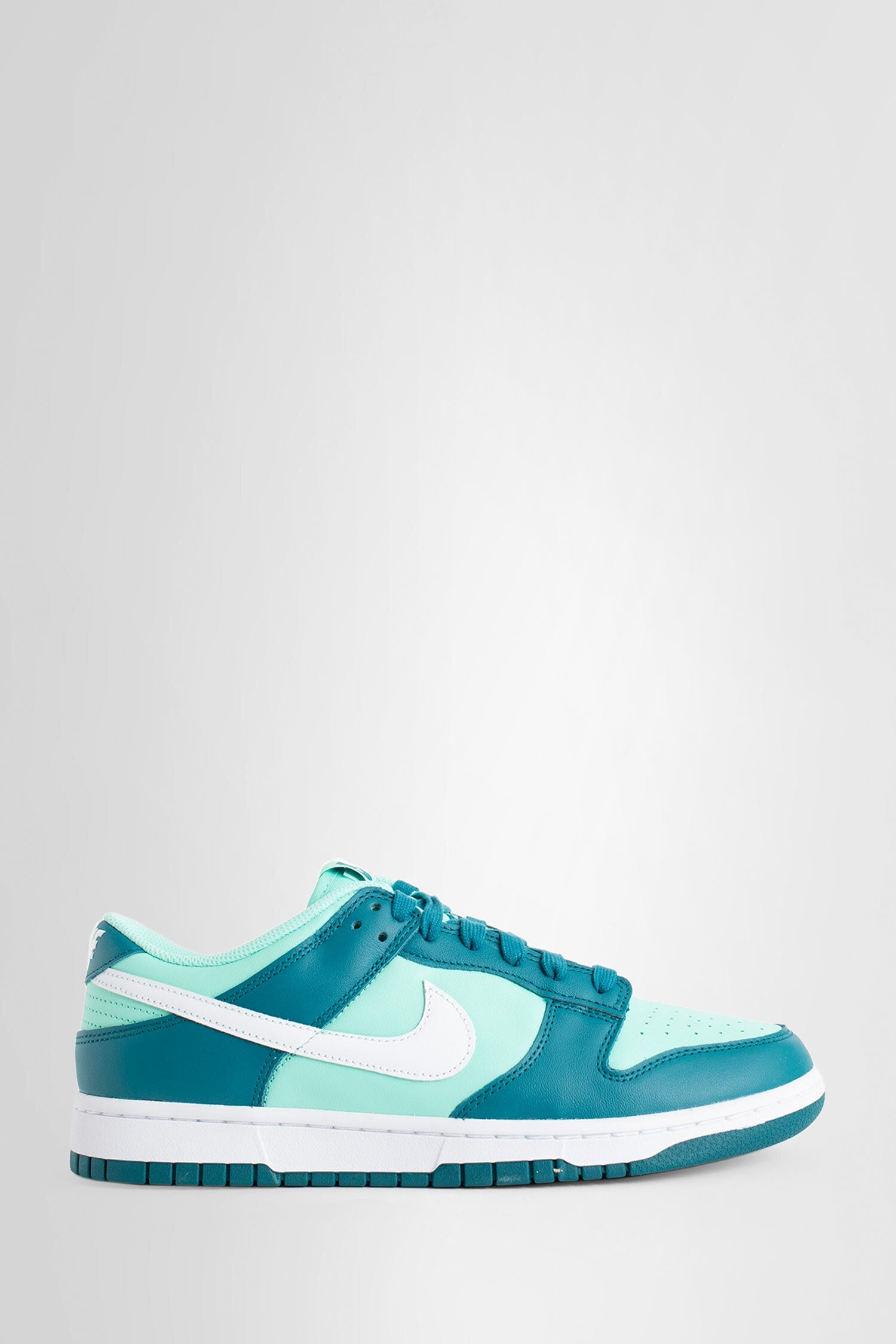 NIKE WOMAN BLUE SNEAKERS - 1