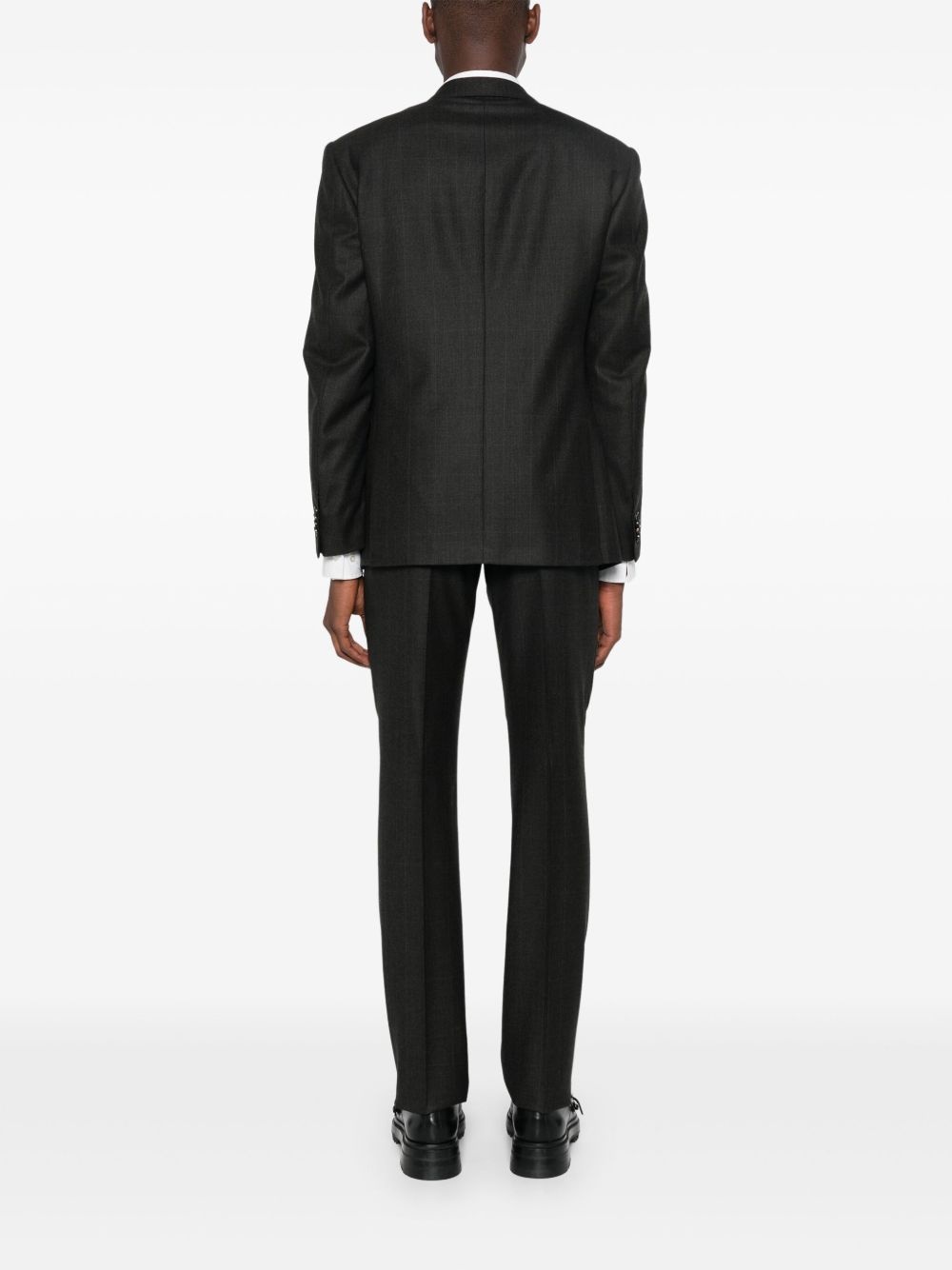 check-pattern suit - 4