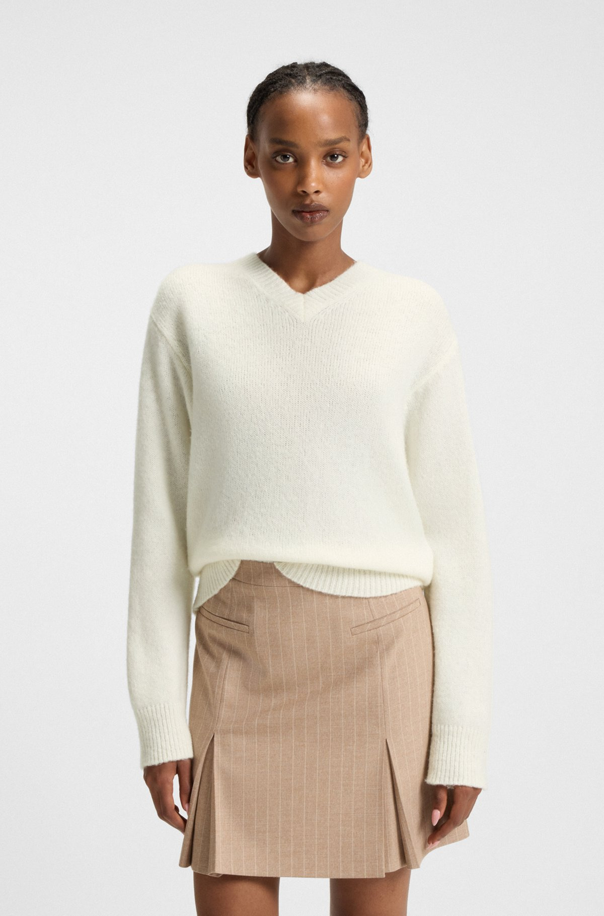 V-NECK SWEATER IN WOOL WITH LOGO DETAIL - 2