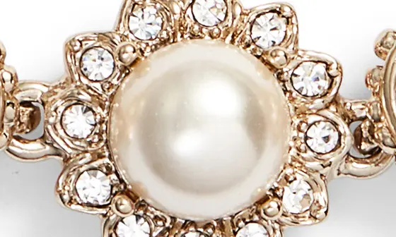 Imitation Pearl Line Bracelet in Cream/Silk/Gold - 2