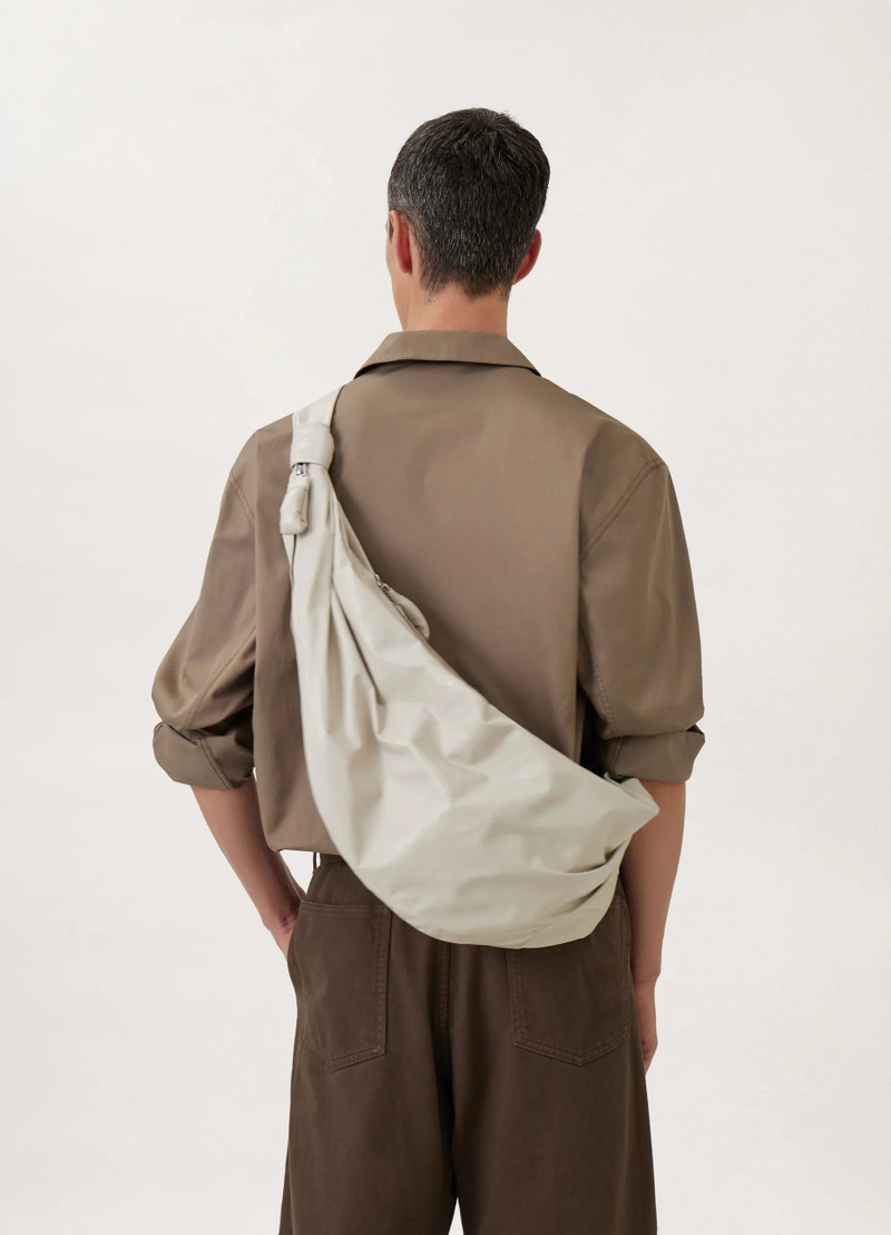 Lemaire LARGE SOFT CROISSANT
PAPER LEATHER outlook