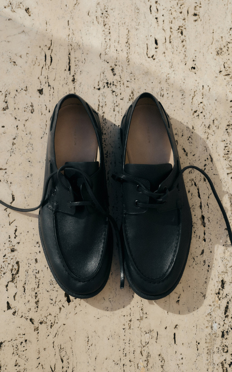 The Row Novus Leather Boat Shoes black outlook