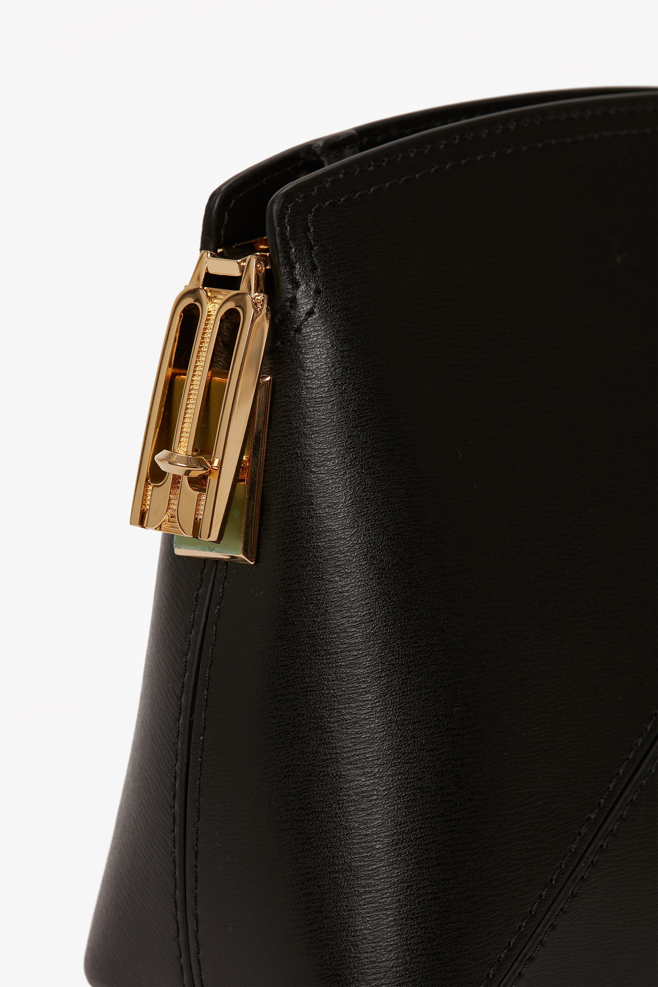 Victoria Crossbody Bag In Black Leather - 5