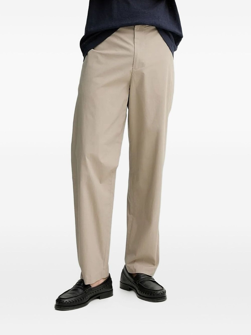 button-fastening trousers 1