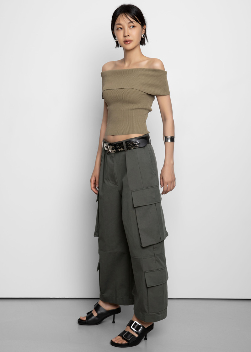 Villeron Cropped Cargo Pants - Dark Olive 3