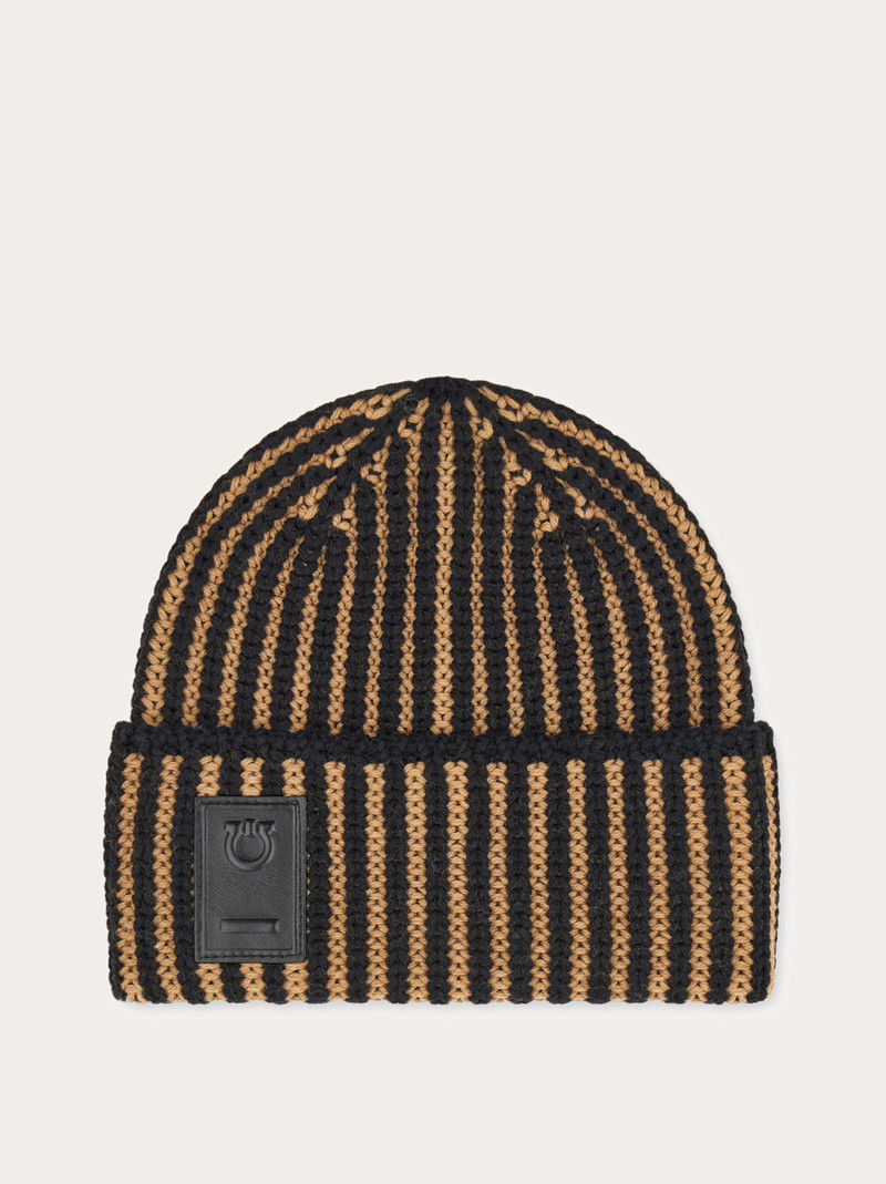 Two-tone beanie 1