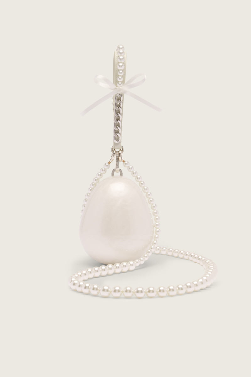 Pearl & Chain Strap Pearl Egg Bag 1
