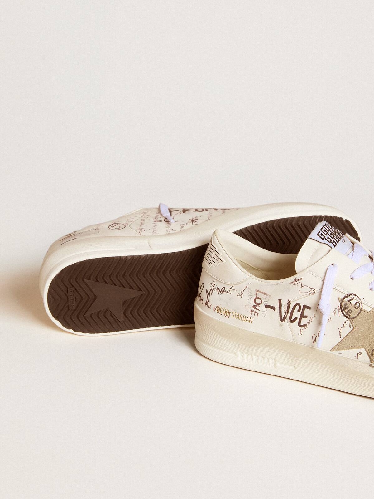 Stardan in leather with all-over lettering and ice-gray suede star - 4