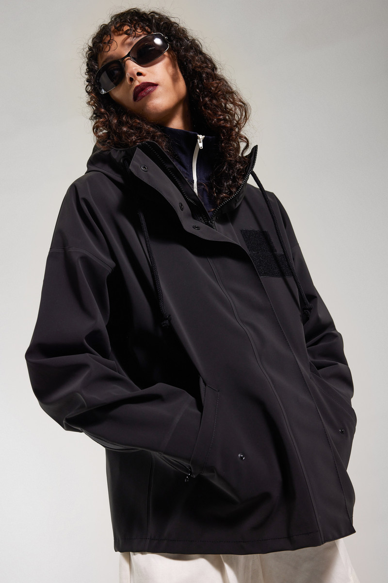 Faversham Matte Raincoat Black 1