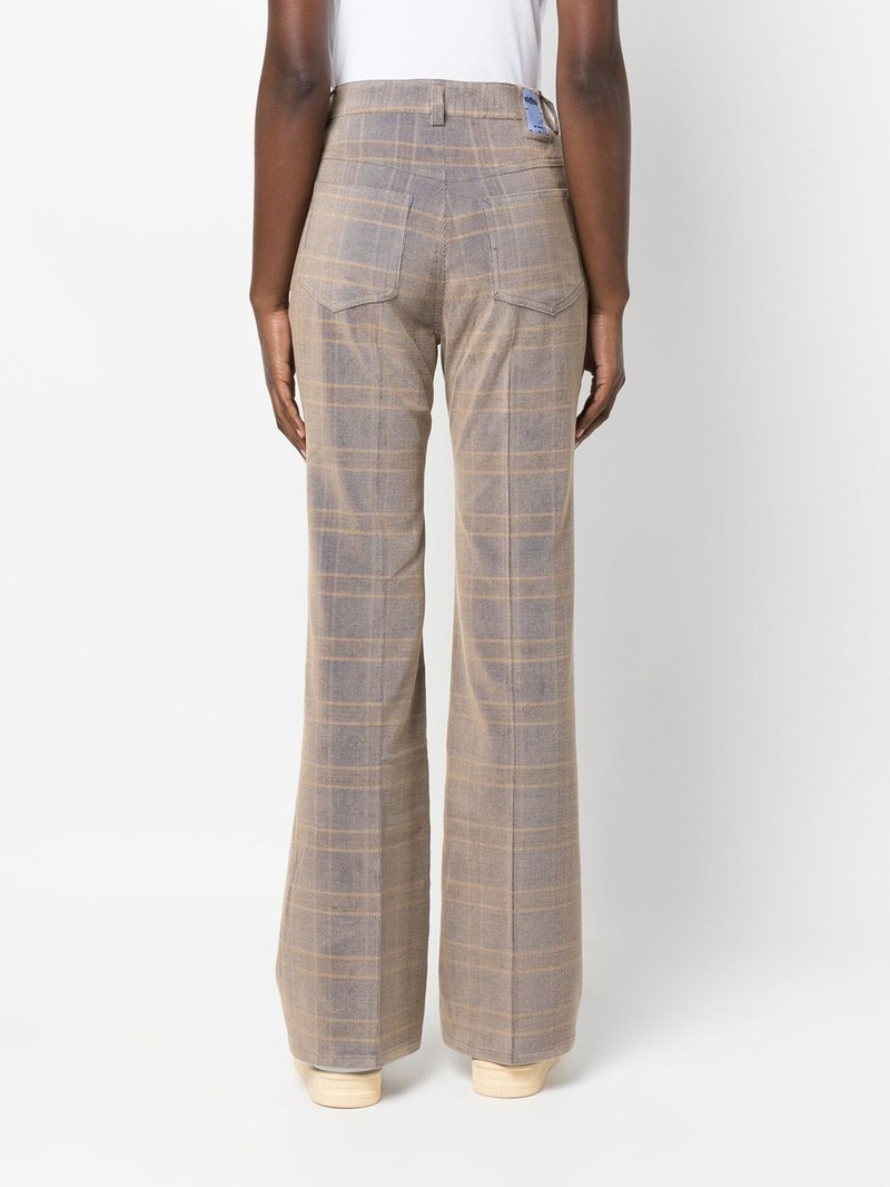 high-waisted flared pants 4