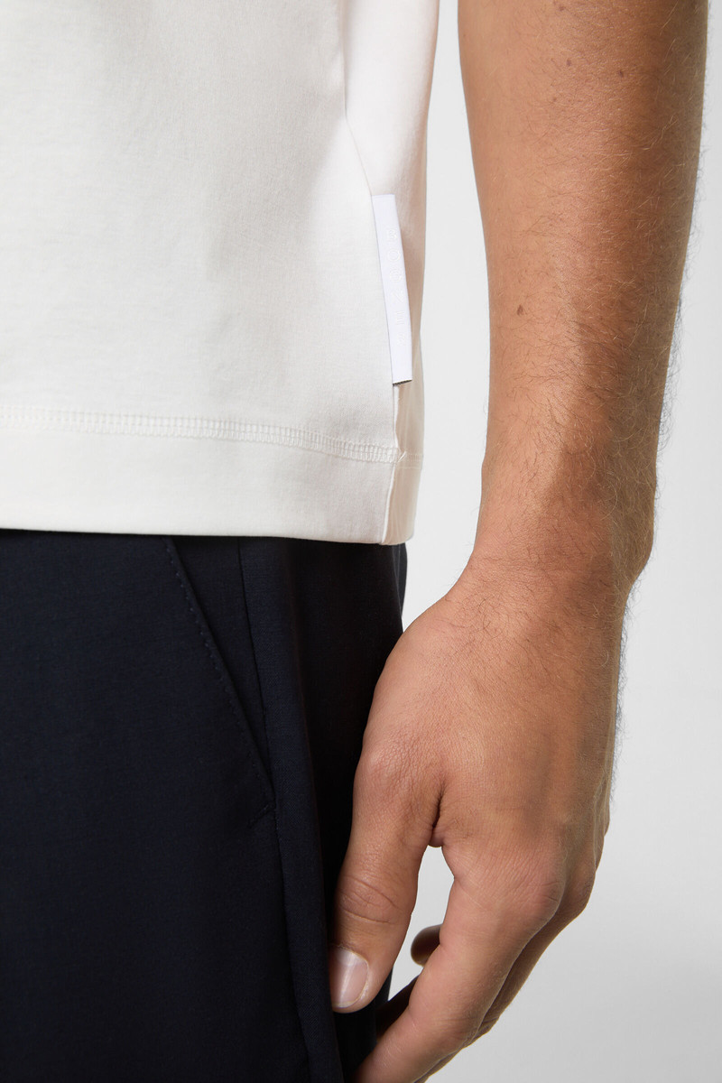 T-shirt Lukas in Off-White 5