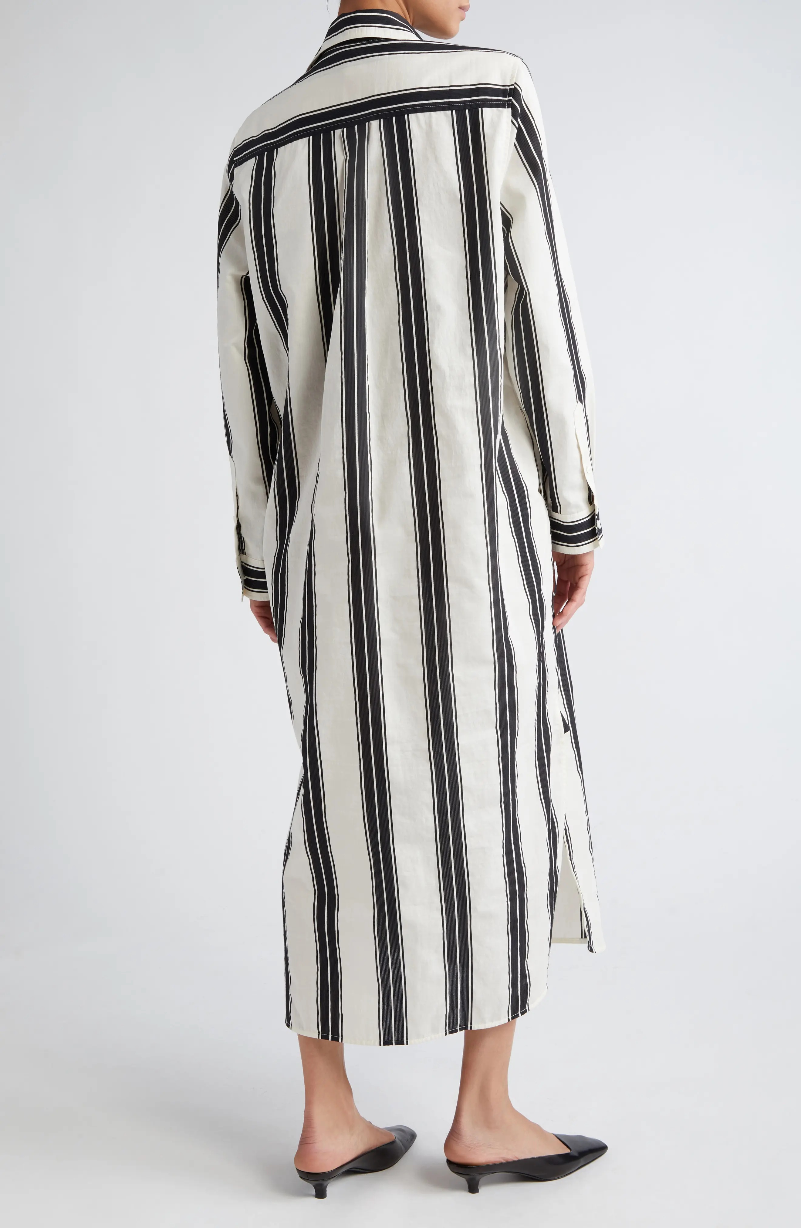 Jacquard Stripe Long Sleeve Midi Shirtdress in Black/White - 2