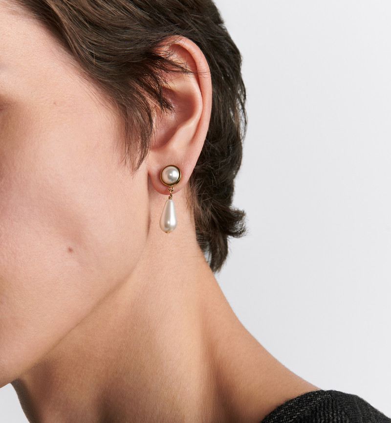 CD Pearls Earrings 3