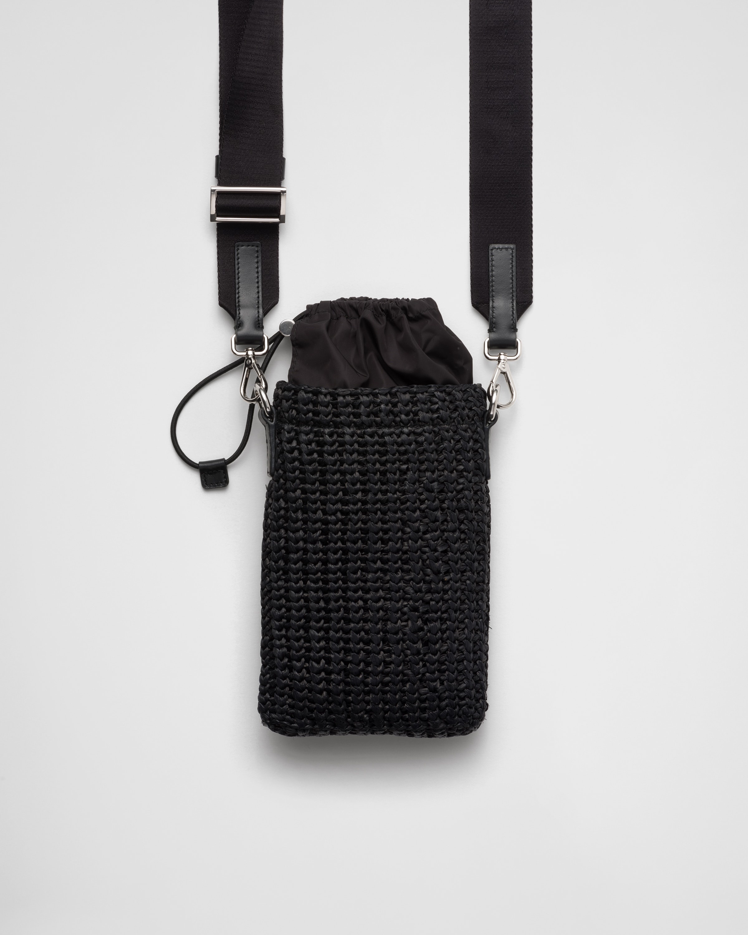 Crochet smartphone case - 4