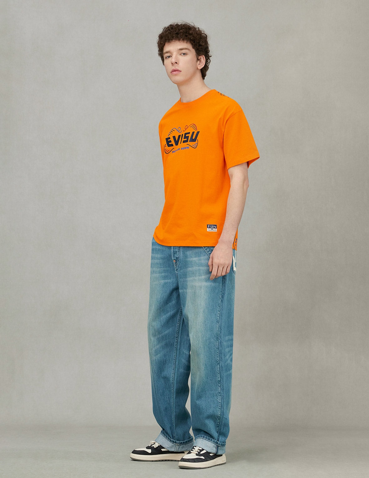 Daruma Print Loose Fit T-Shirt - 3
