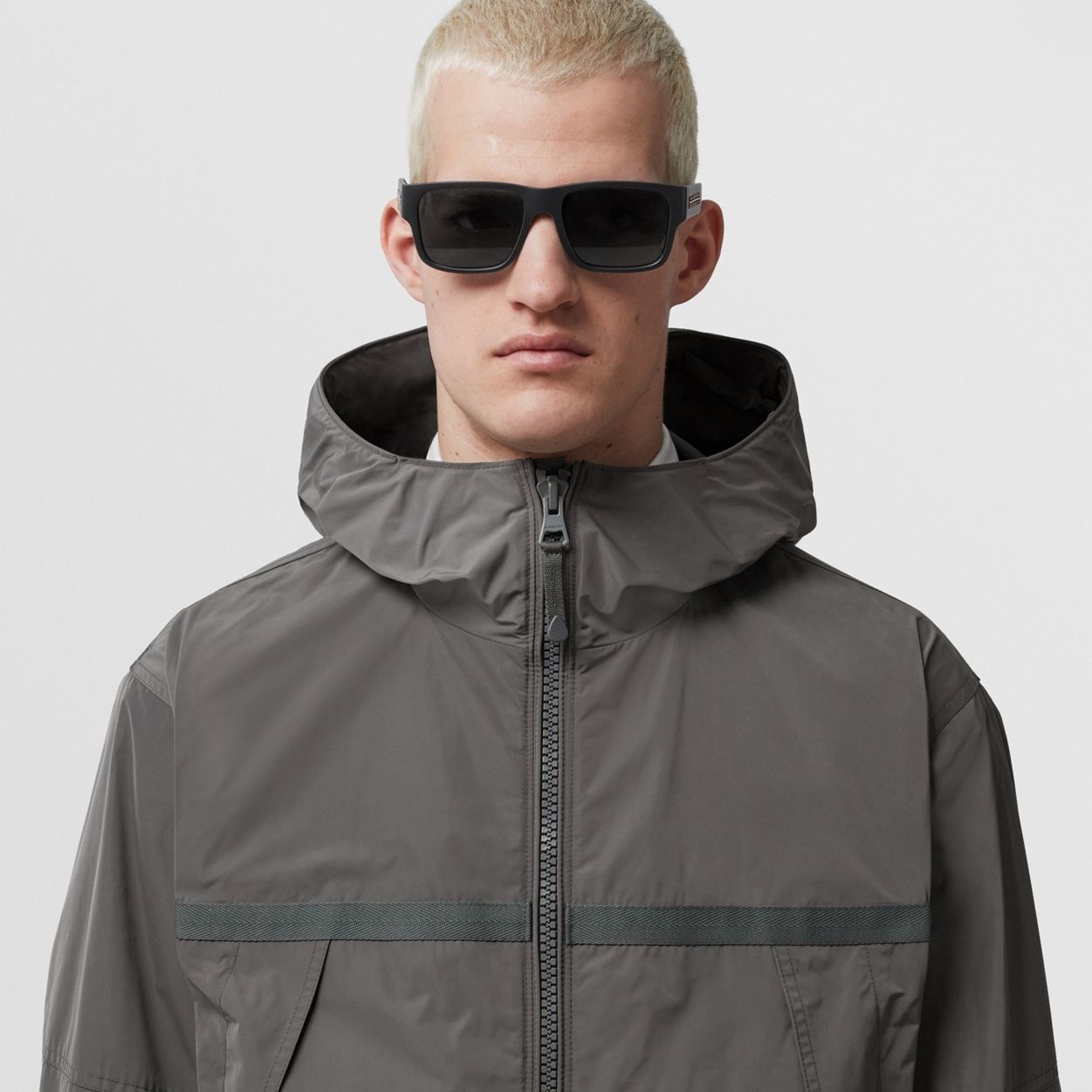Logo Detail Lightweight Hooded Jacket - 3