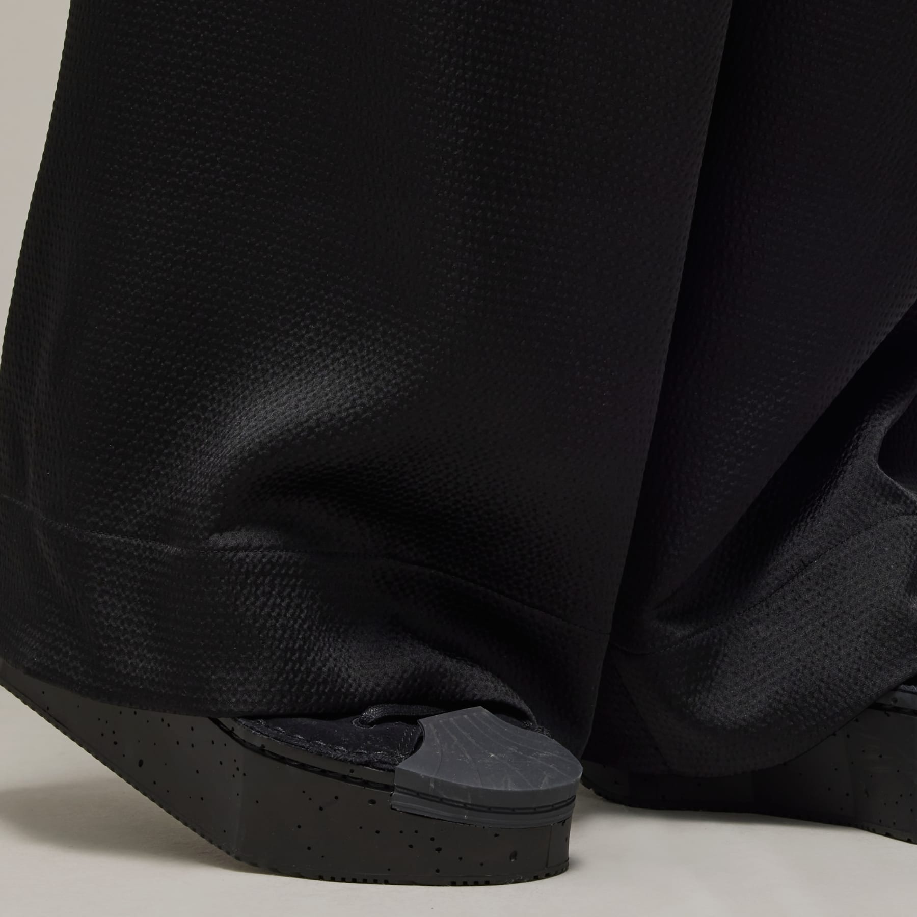 Y-3 Wide Leg Tech Seersucker Pants - 8