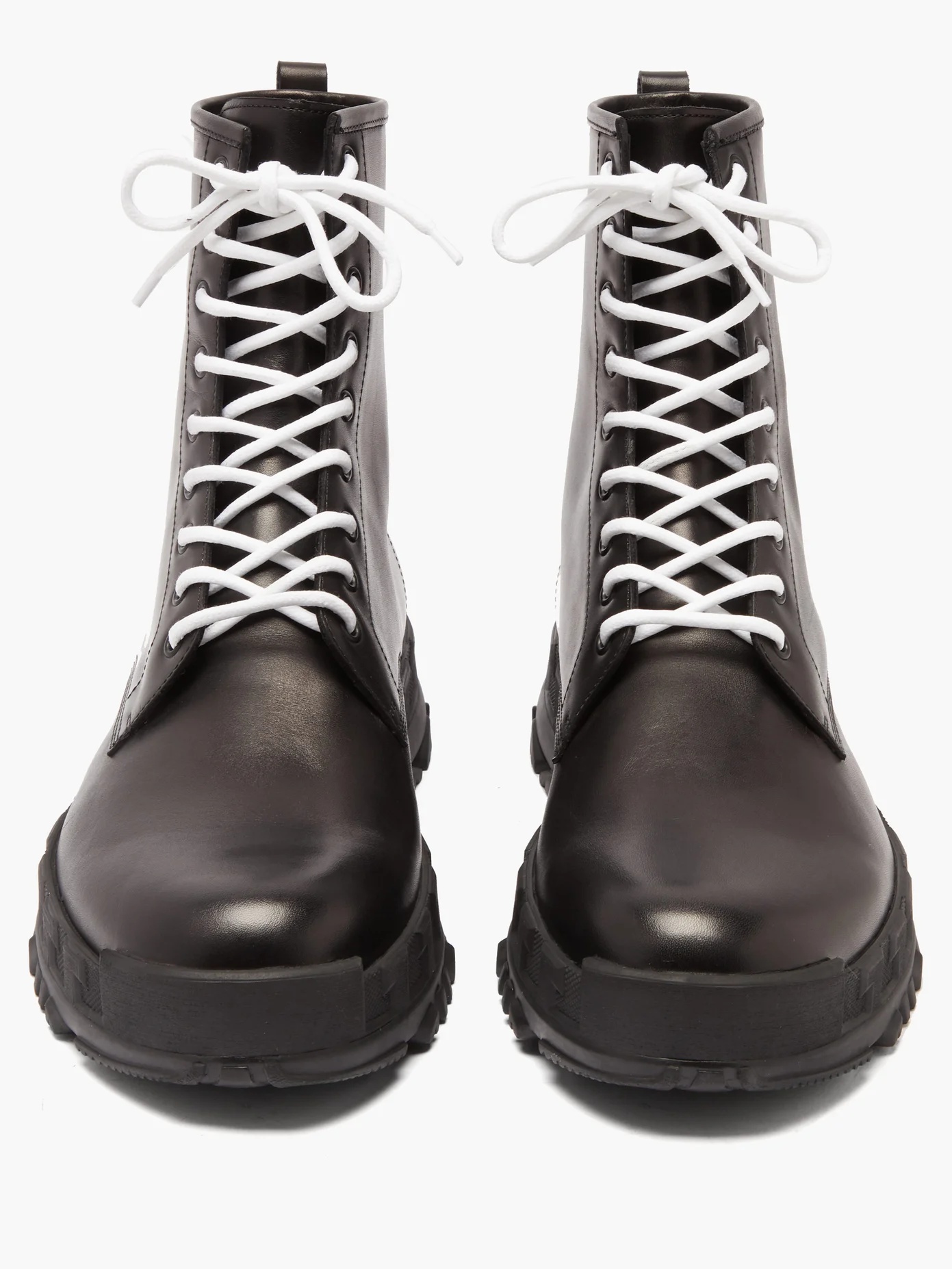 Logo-plaque leather lace-up boots - 5