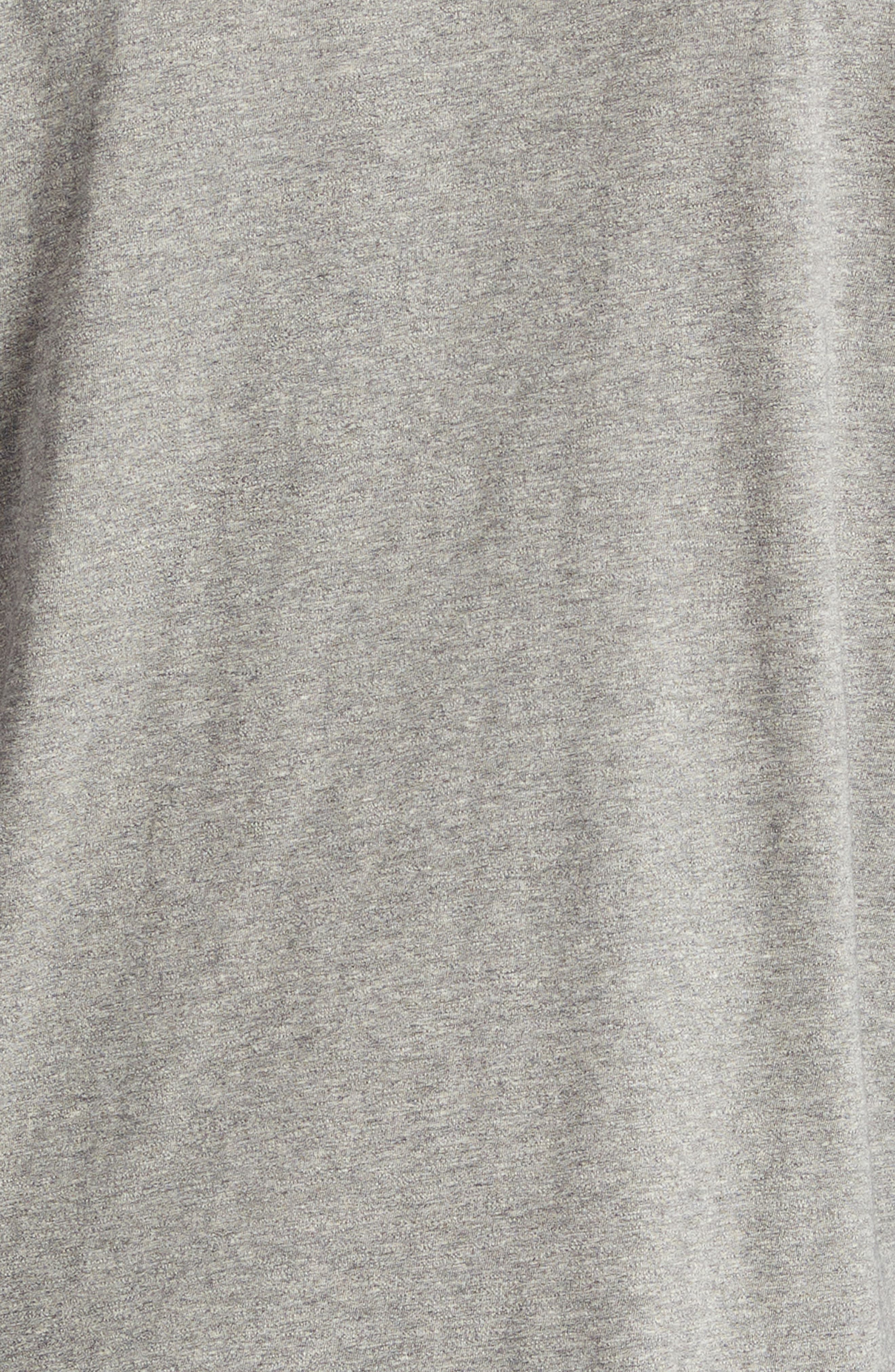Logo Graphic T-Shirt - 6