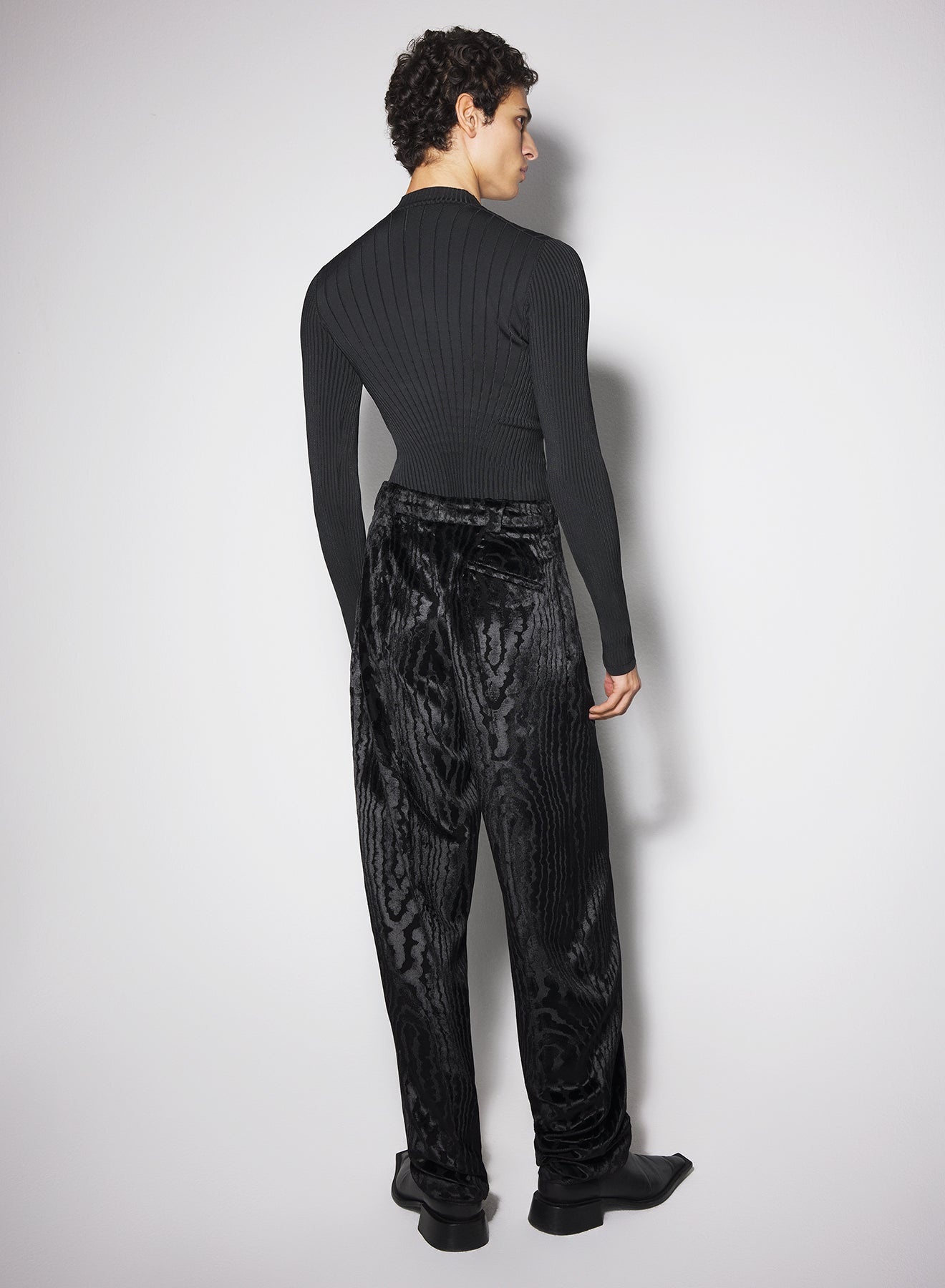 black sculpting knit top - 4