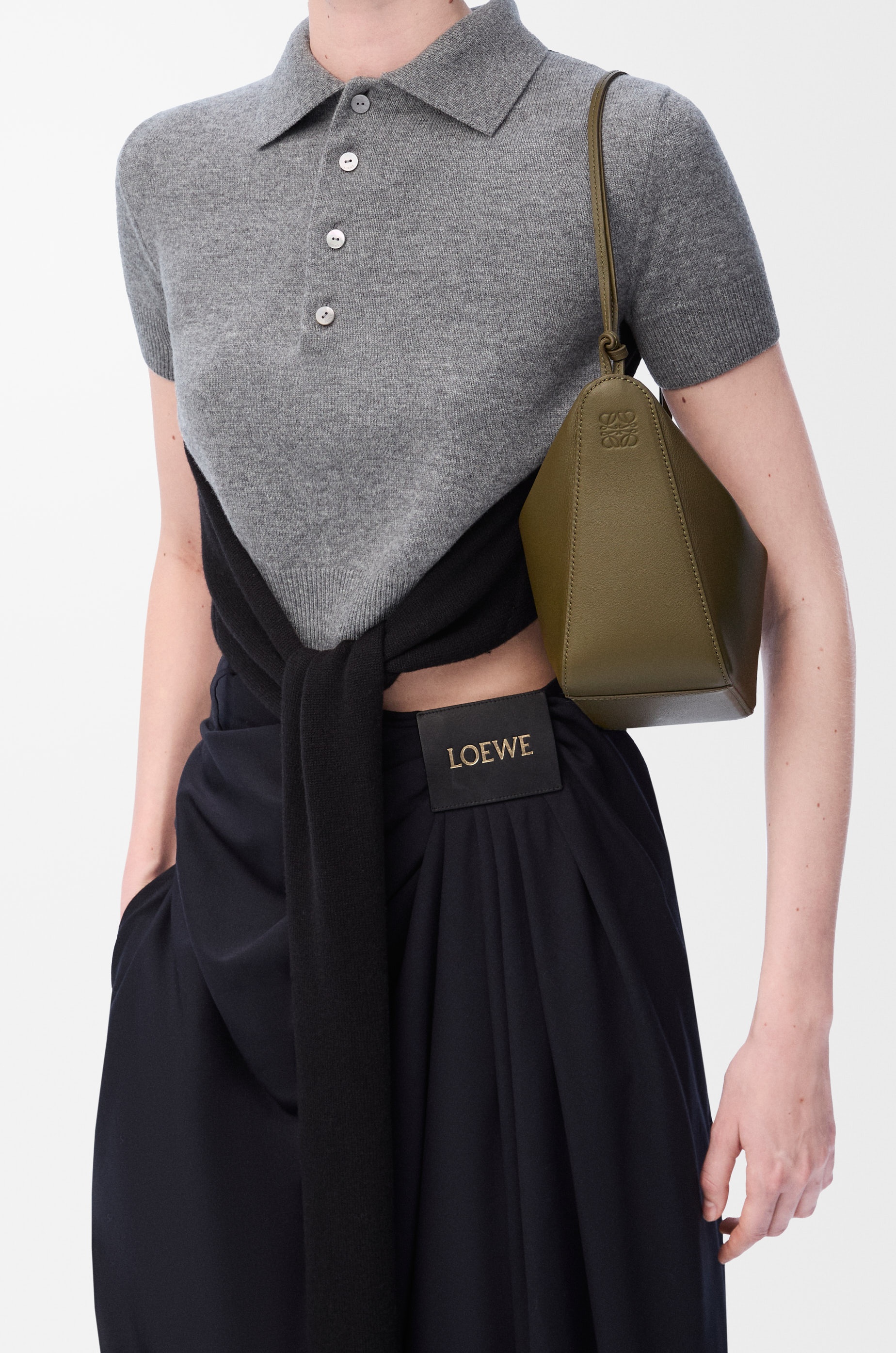 Mini Hammock Hobo bag in classic calfskin - 4