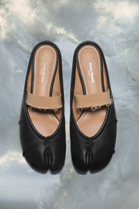 【送料&関税込】Maison Margiela Tabi Ballerina Mule Elastic Tabi Ballerina Mule Elastic Band in White