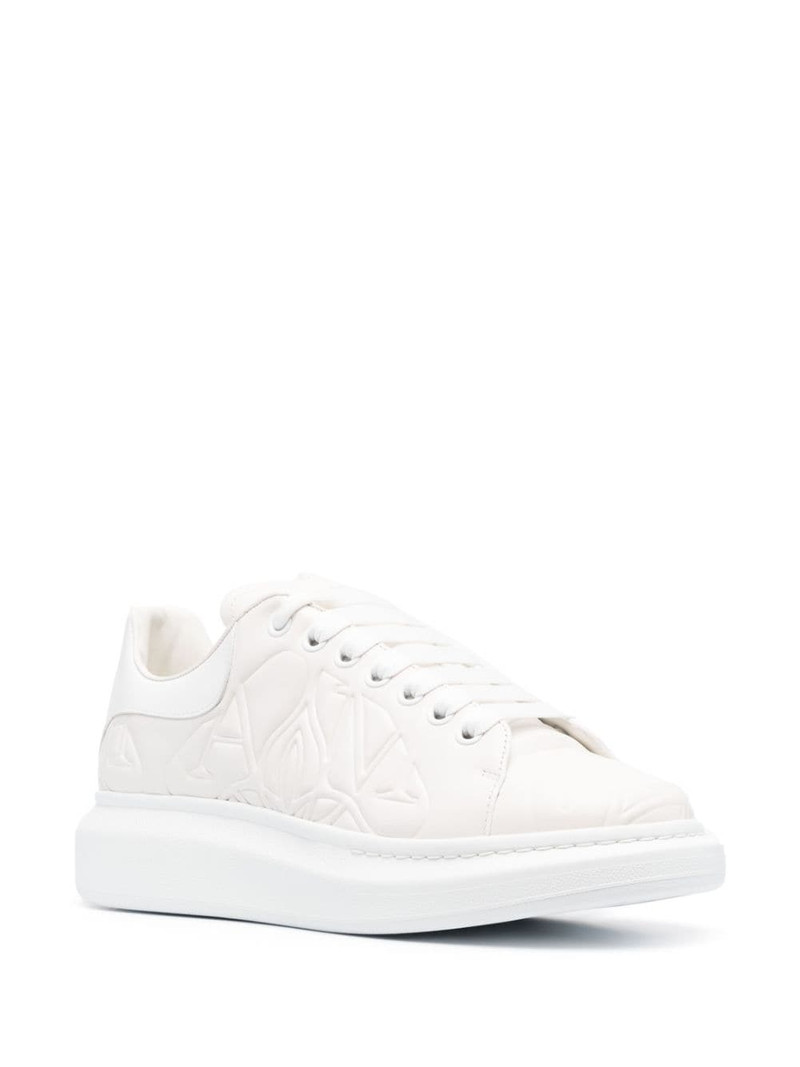 Alexander McQueen Oversize low-top sneakers outlook