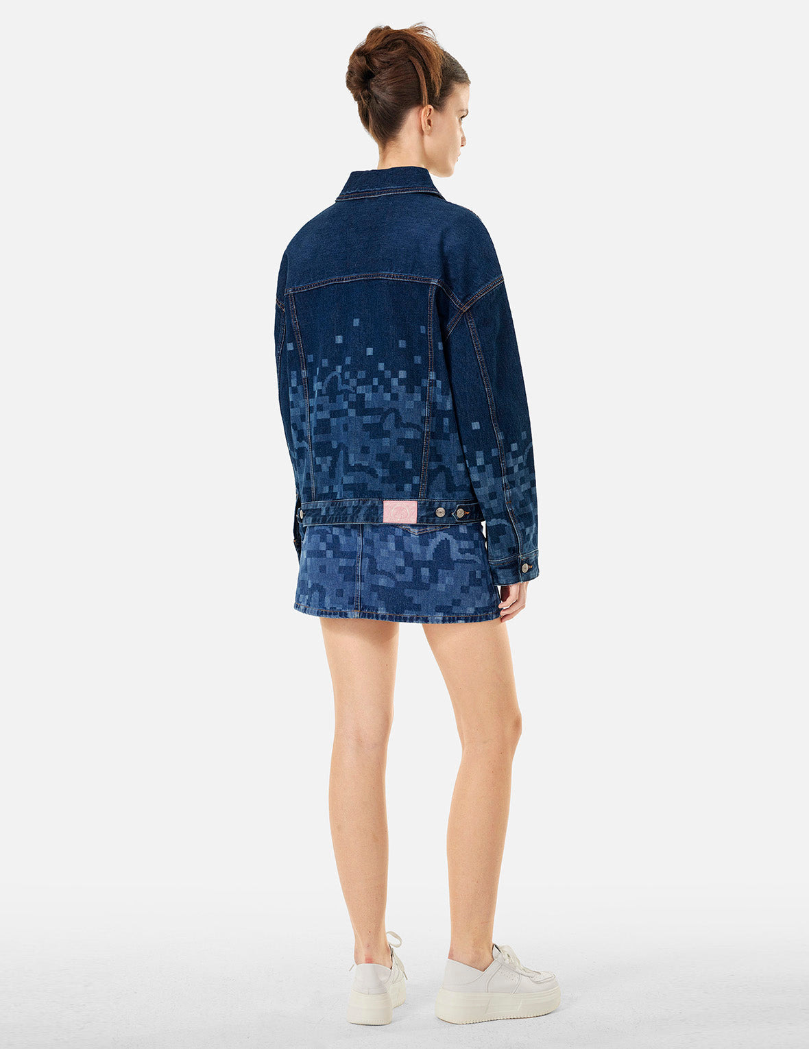 PIXEL SEAGULL EMBROIDERY AND PRINT OVERSIZED DENIM JACKET - 4