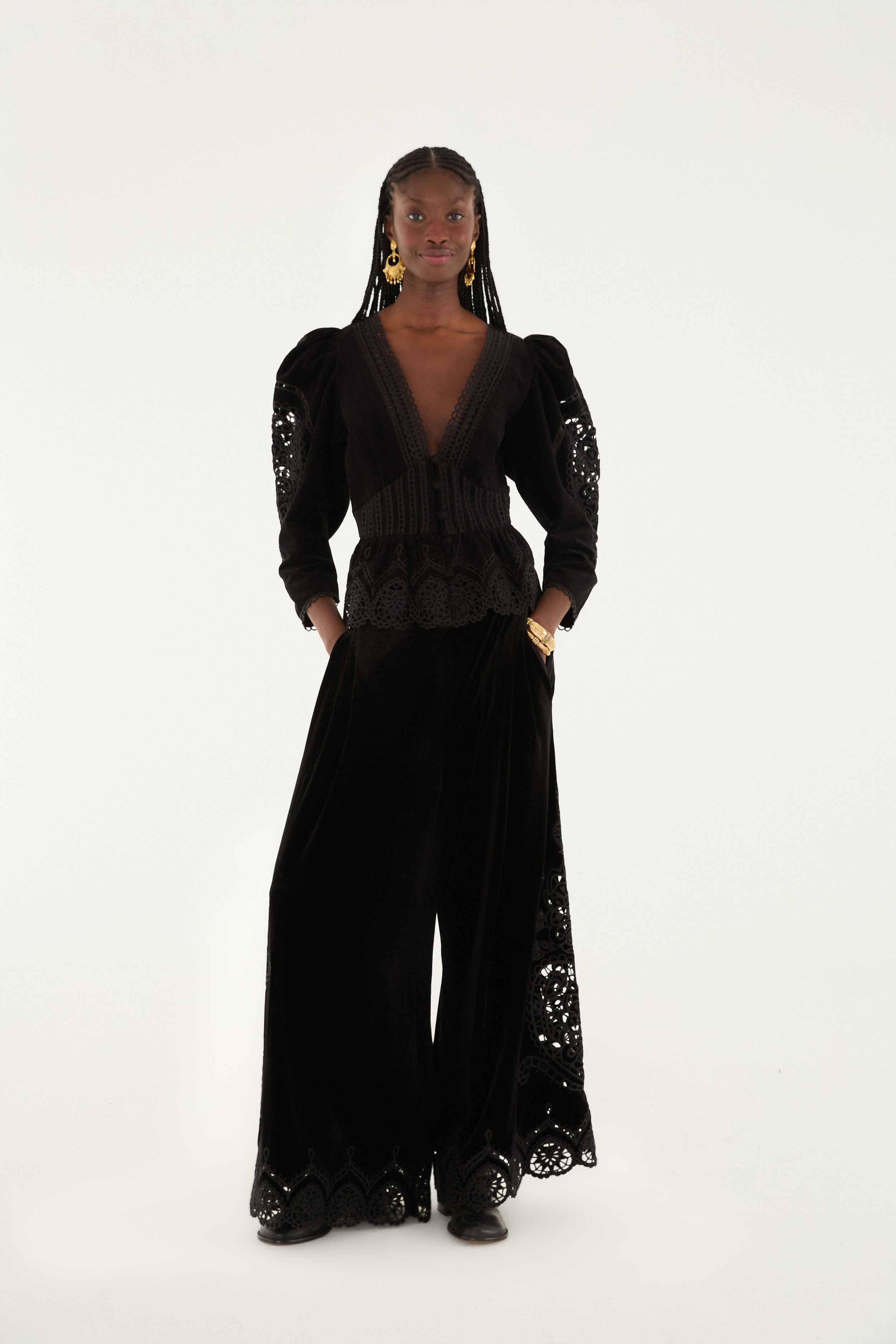 Black Artichoke Heart Richelieu Blouse - 2