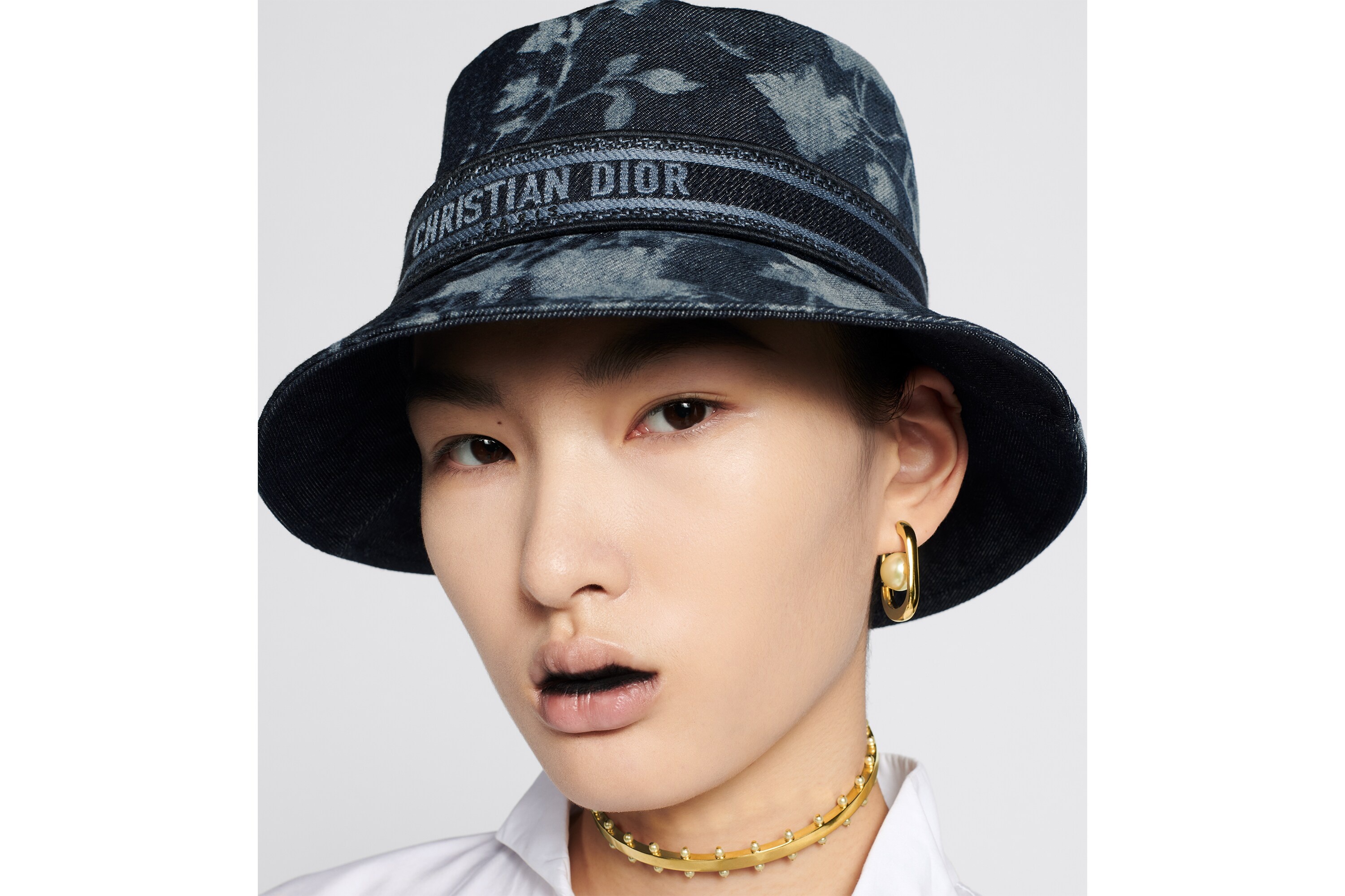 D-Bobby Fleurs Mystiques Small Brim Bucket Hat - 3