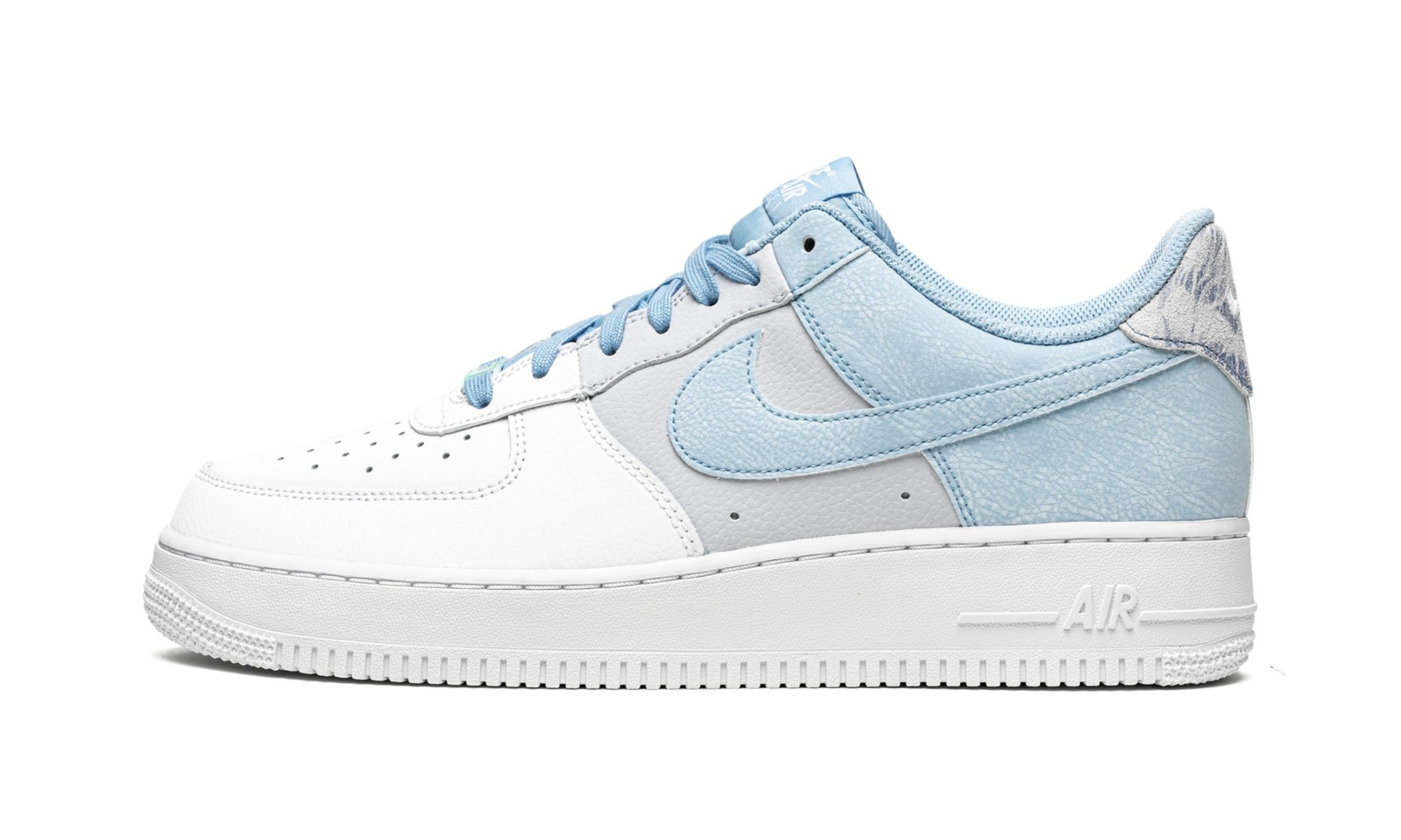 Air Force 1 '07 LV8 "Psychic Blue" - 1