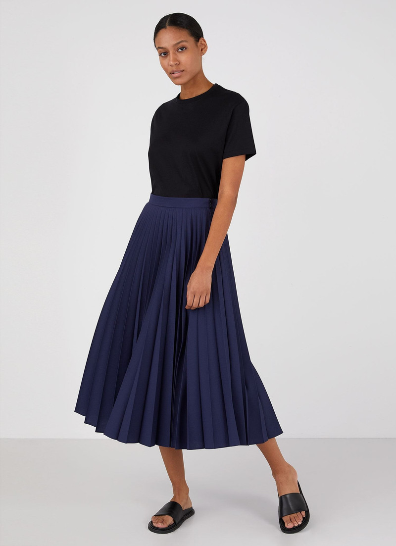 Sunspel Pleated Skirt outlook