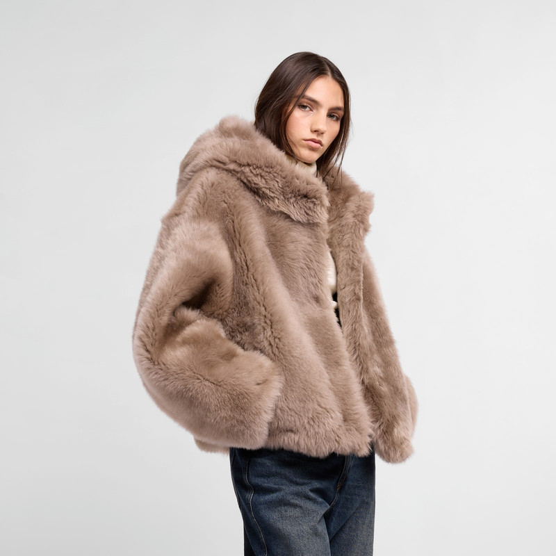 Jacket in shearling fur 2