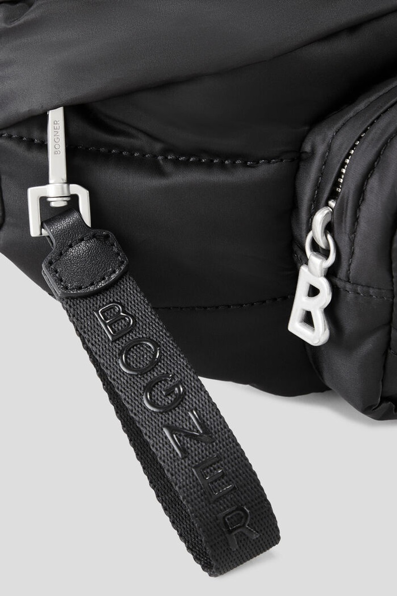 Morzine Runa Belt bag in Black 5