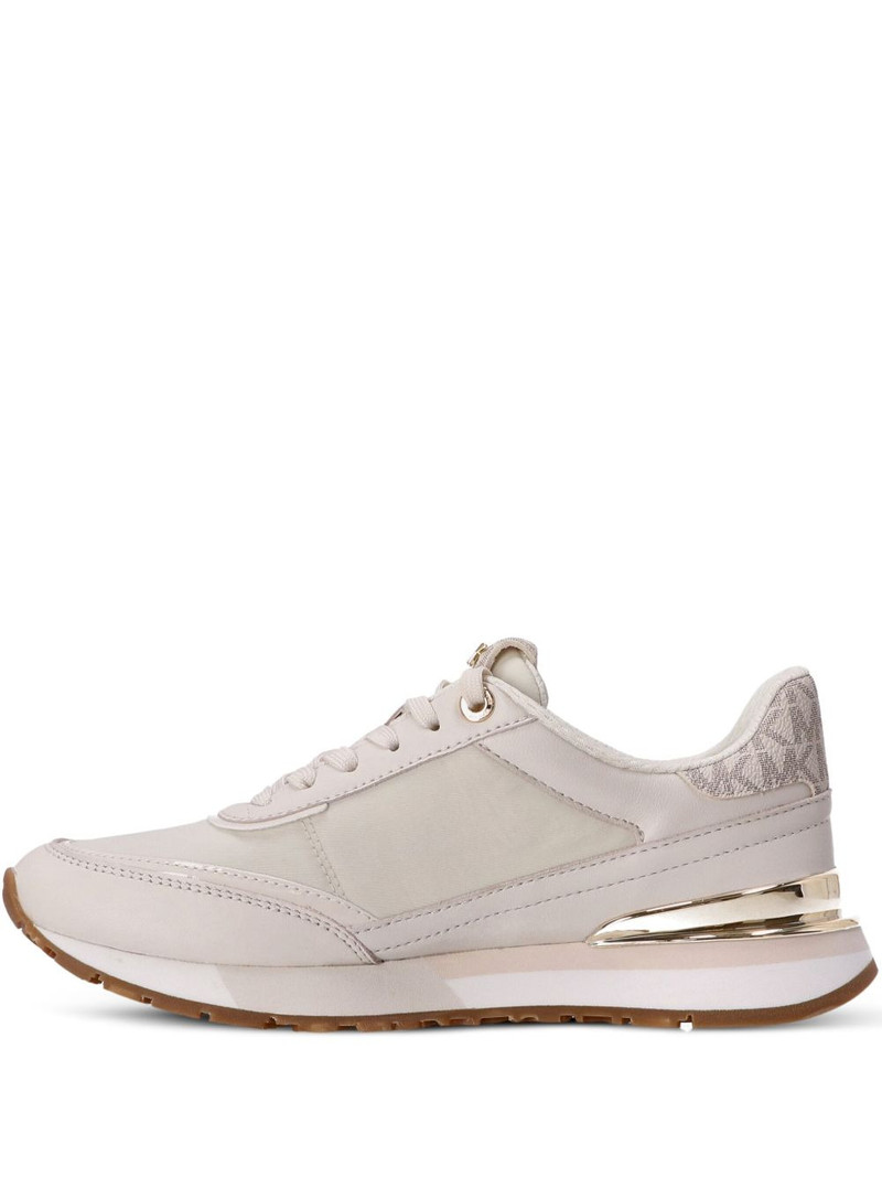 Nova sneakers 5