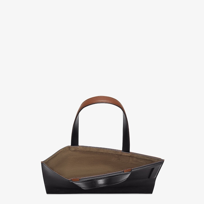 Fendi Flip Medium 4