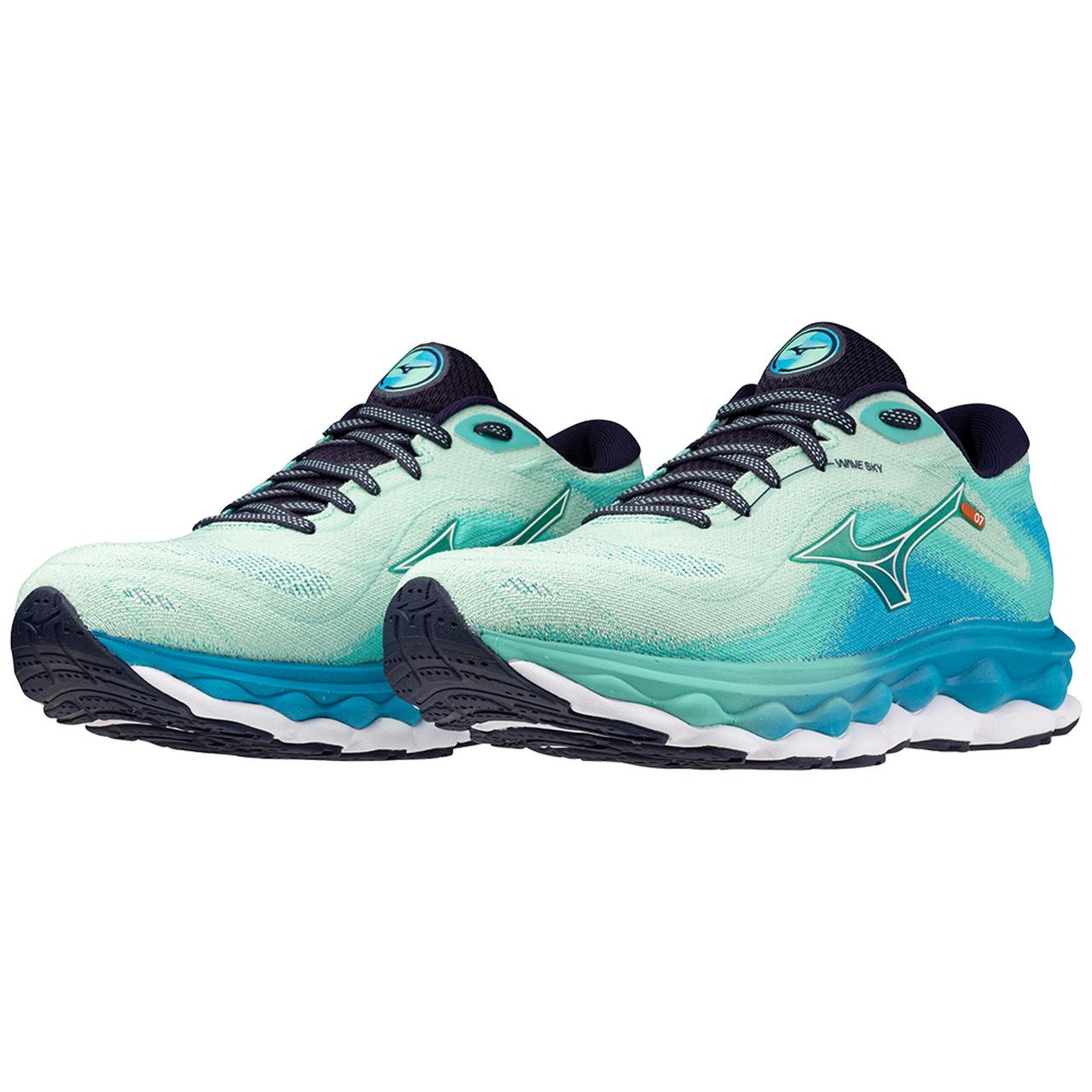 Women's Wave Sky 7 Running Shoe - 9