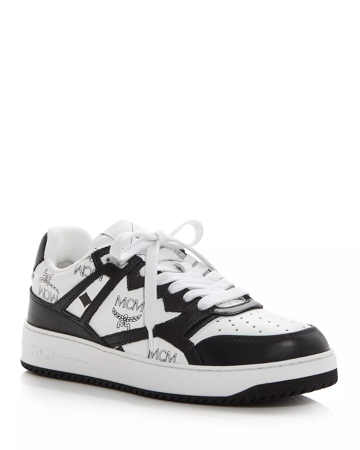Women's Neo Terrain Visetos Low Top Sneakers - 1