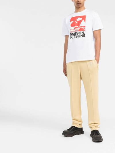 Maison Kitsuné graphic logo-print T-shirt outlook