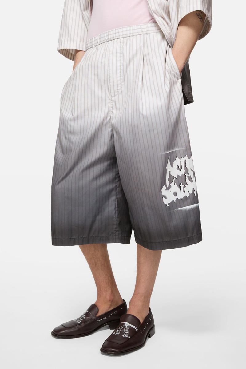 Oversized logo shorts - White/brown 4