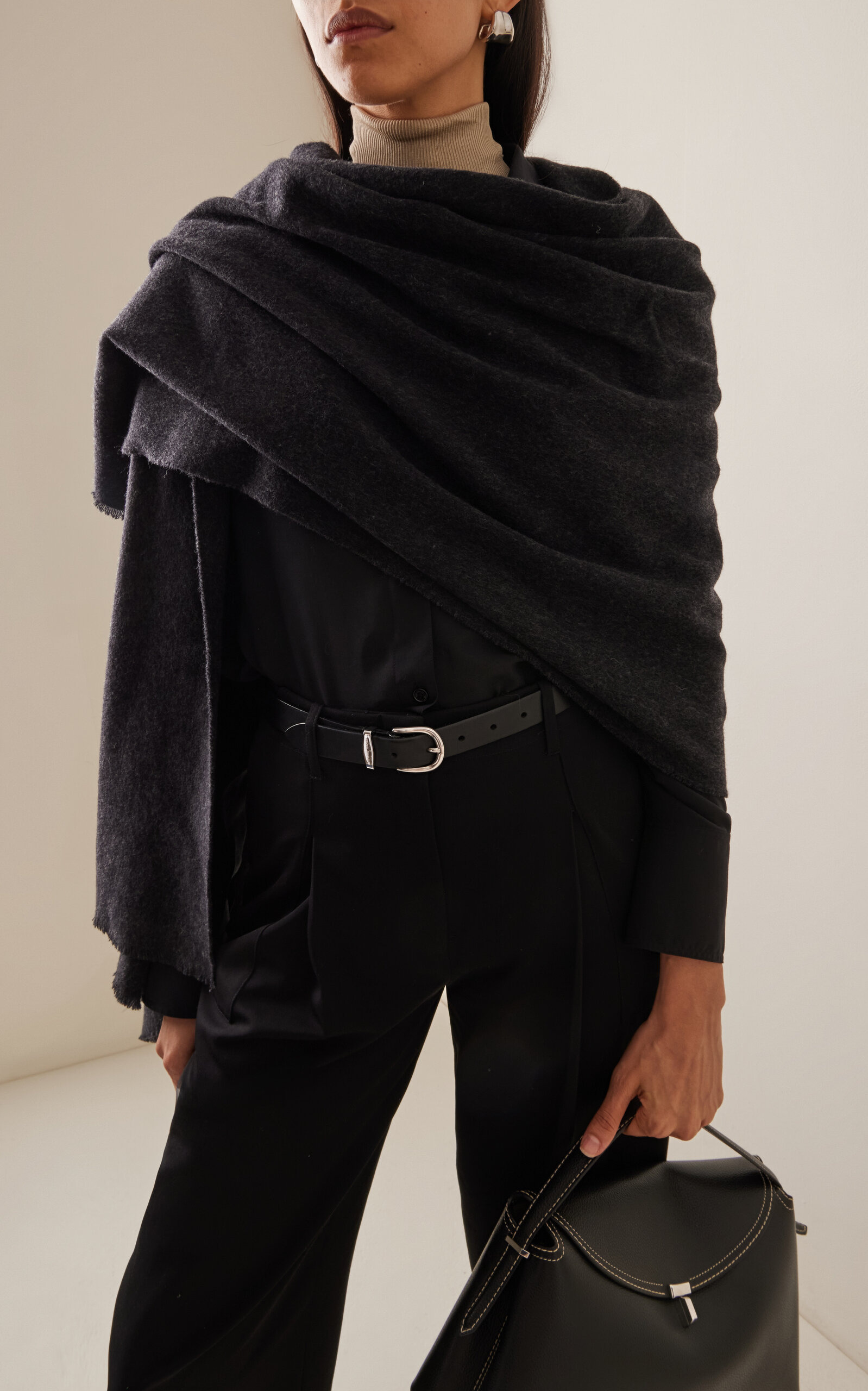 Wide Wool Scarf grey - 2