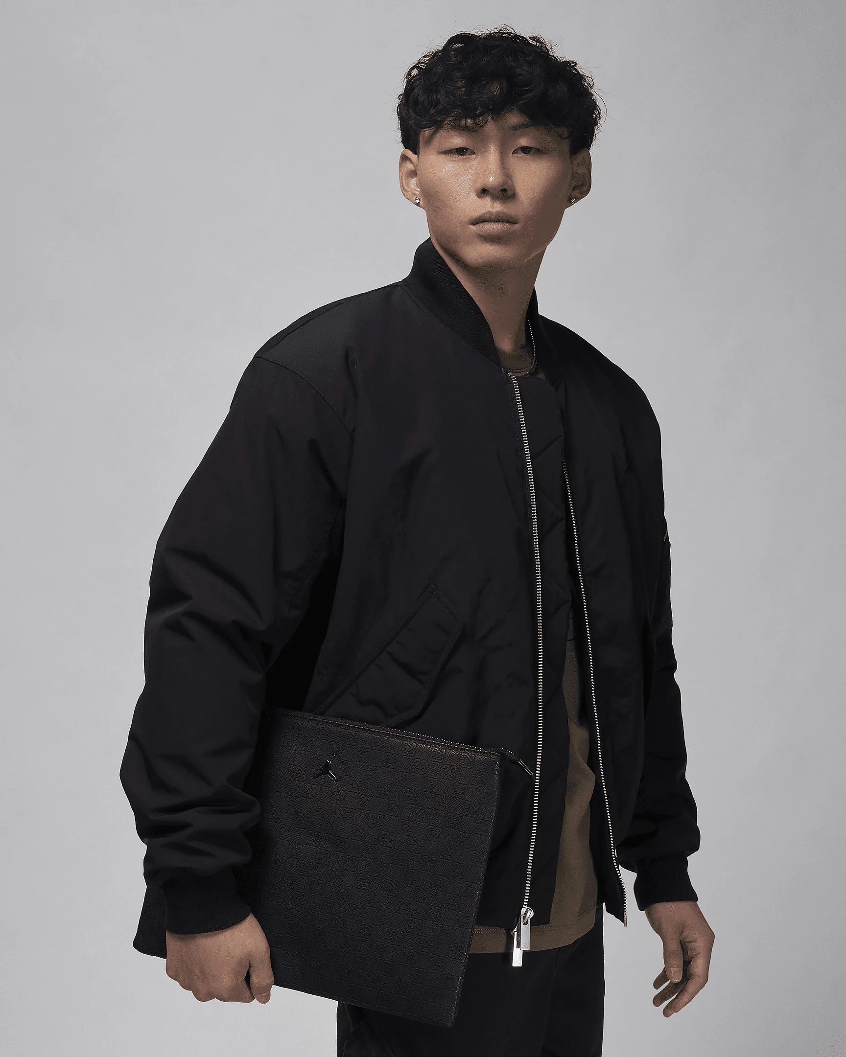 Jordan Monogram Pouch (1 L) - 1