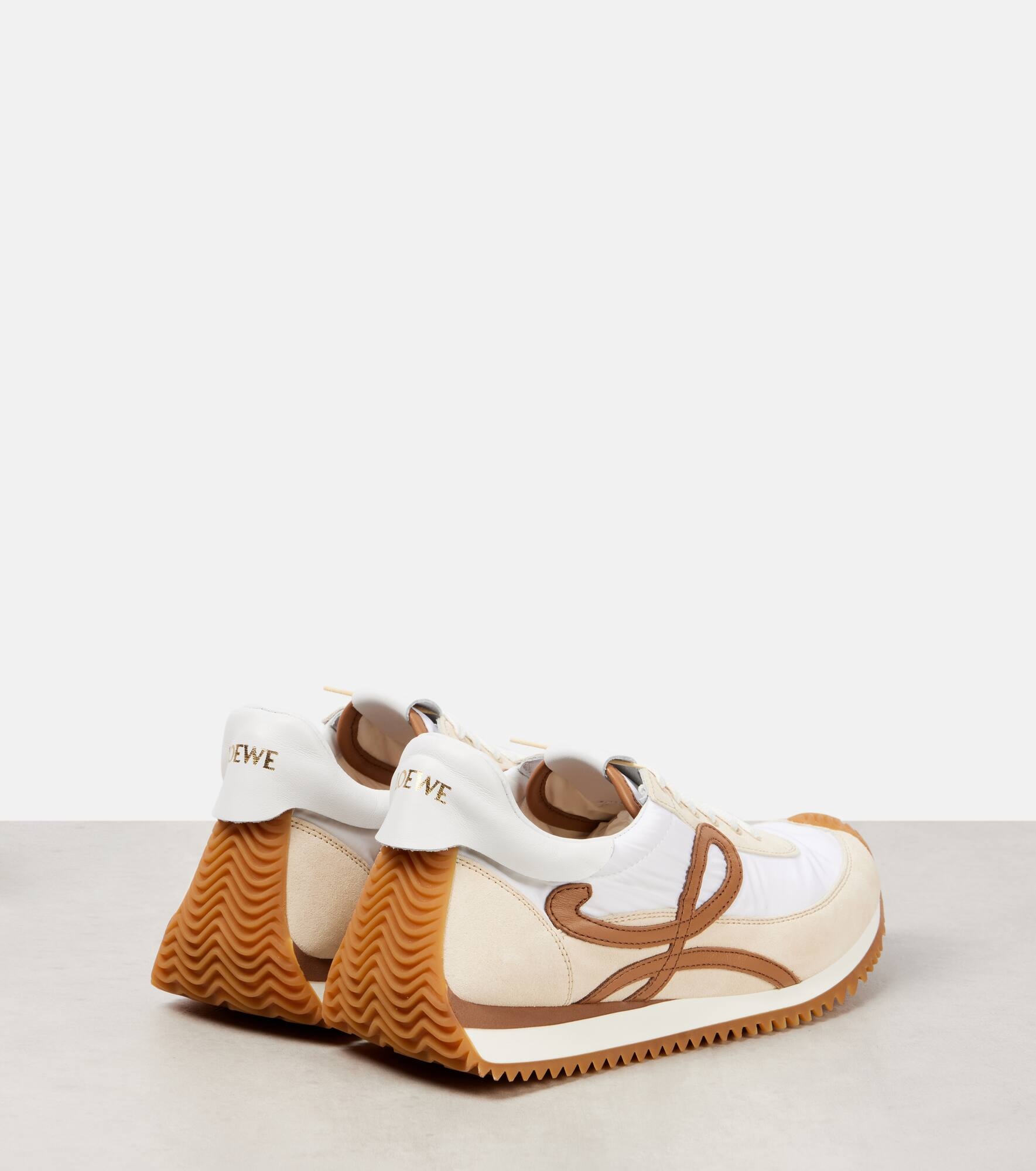 Flow Runner 2.0 suede sneakers - 2