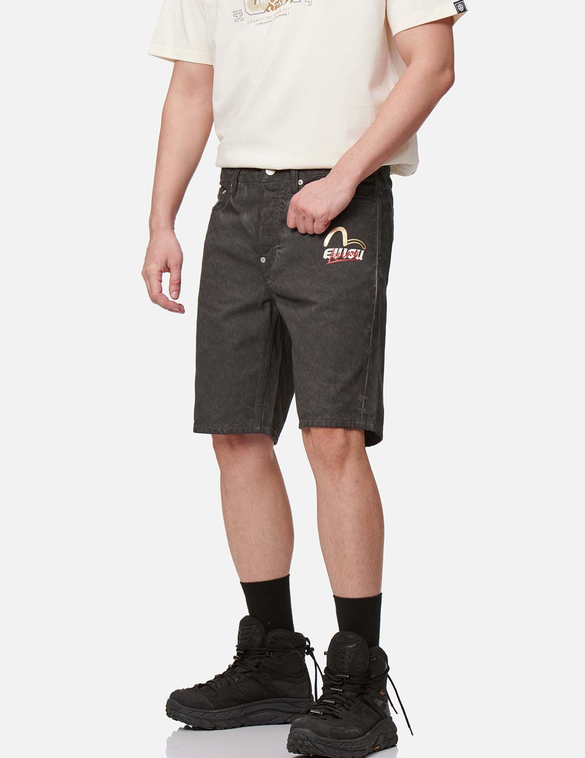 Ukiyo-E and Sashiko Embroidered Denim Shorts - 4