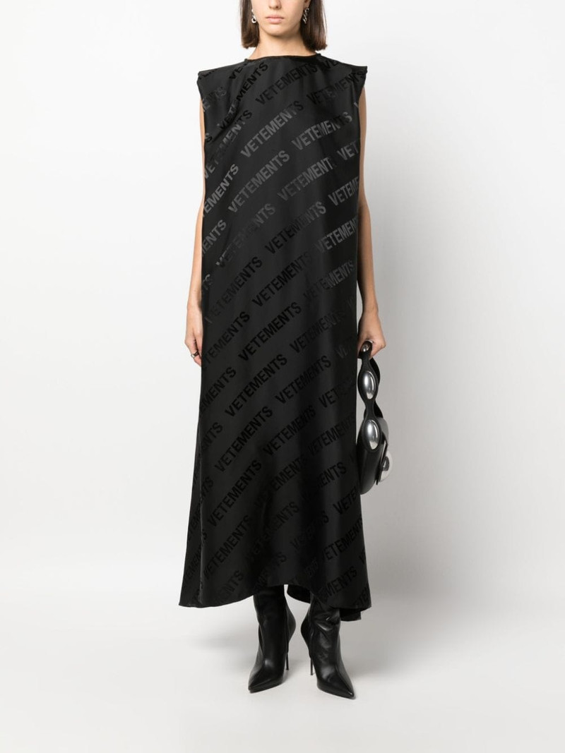 VETEMENTS logo-print sleeveless dress outlook
