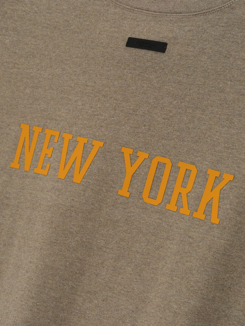 ESSENTIALS Knicks 90's Tee outlook
