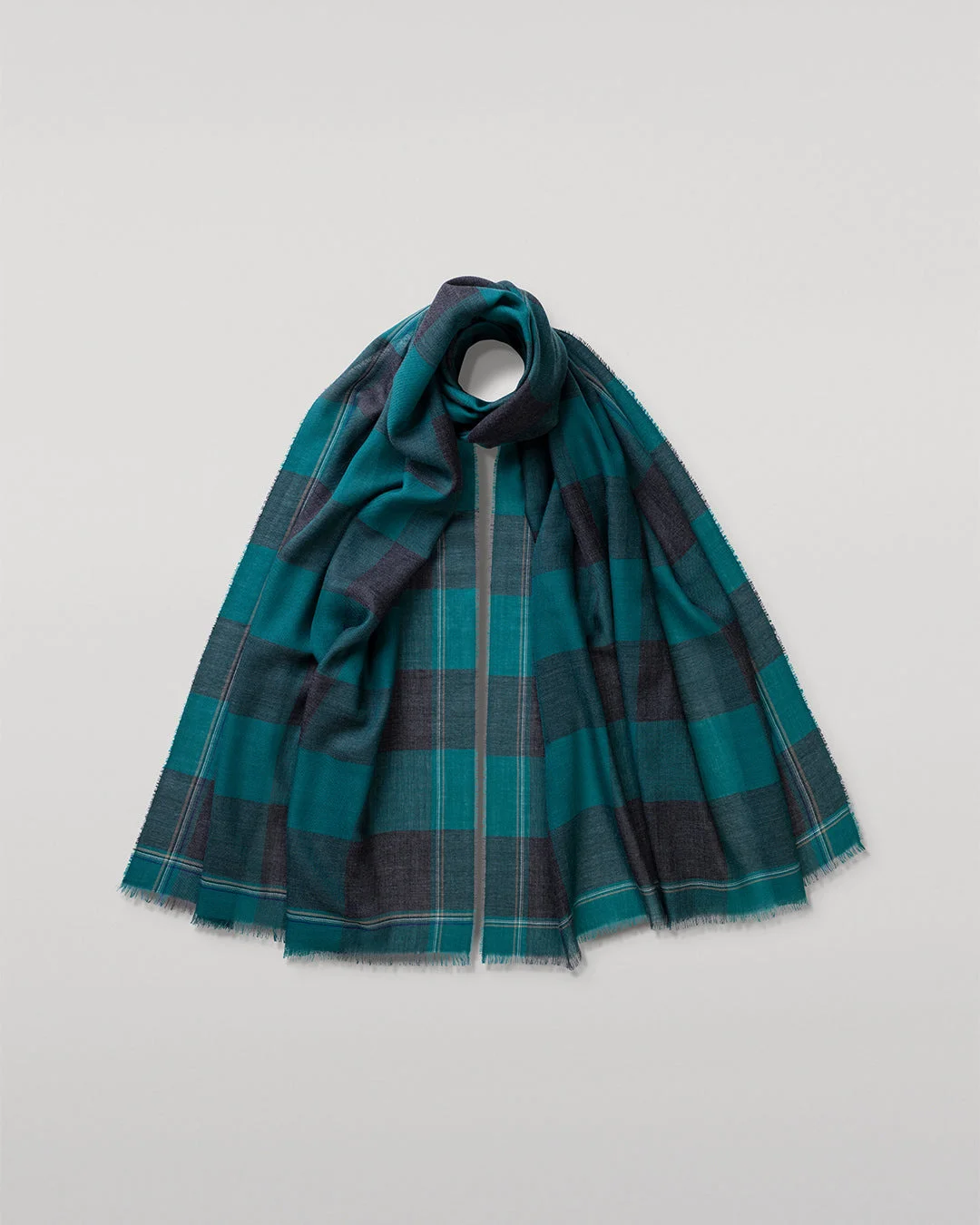 Carnbee Large Gingham Green Cashmere Scarf - 1