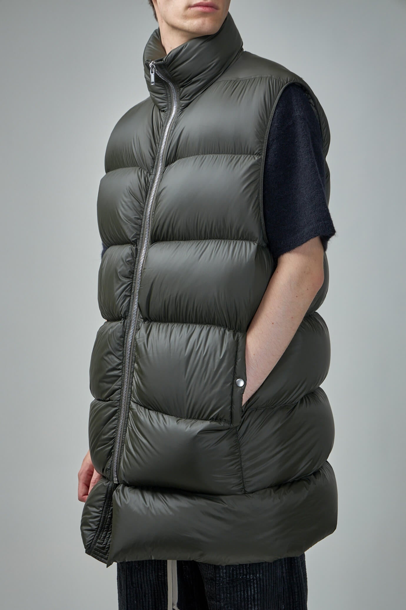 Sleeveless Flight Vest - 4