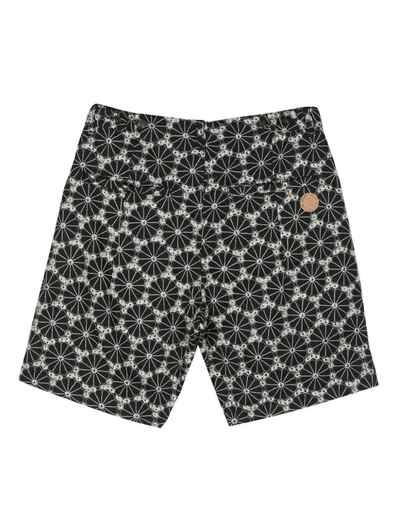 HONOR THE GIFT Legacy Eyelet short outlook